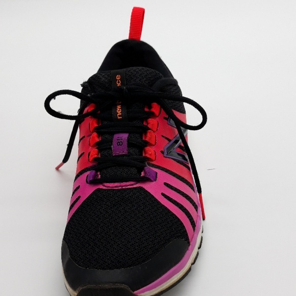 New Balance 811 Black Sneakers Sz 6 1/2 - Picture 3 of 8